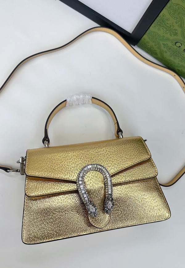 激安グッチバッグコピー角部分ディテール